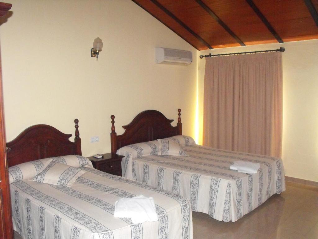 Hotel Hostal Nicol'S Luque Exterior foto